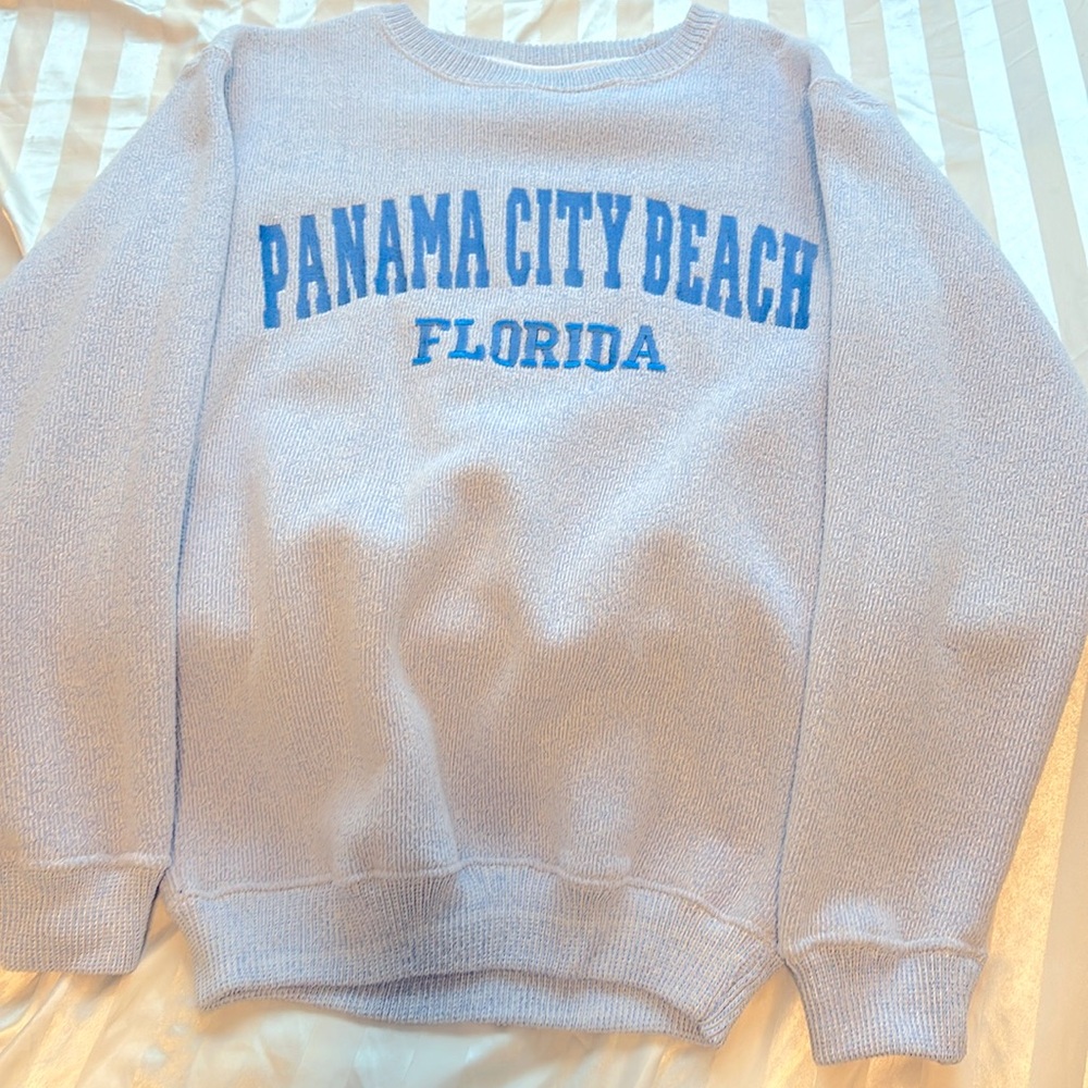 Baby blue crew-neck